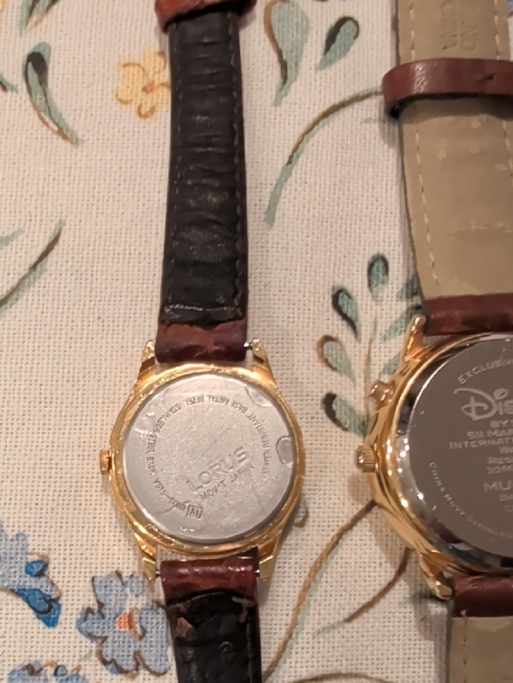 Lorus Gold-Tone Mickey Watch and Disney Winnie the Pooh Watch. - Picture 4 of 5